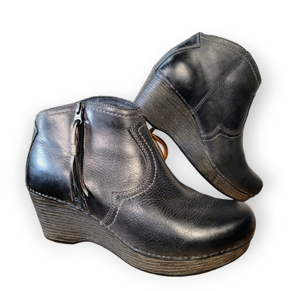 Dansko | 39 Veronica ankle boots black leather Western booties